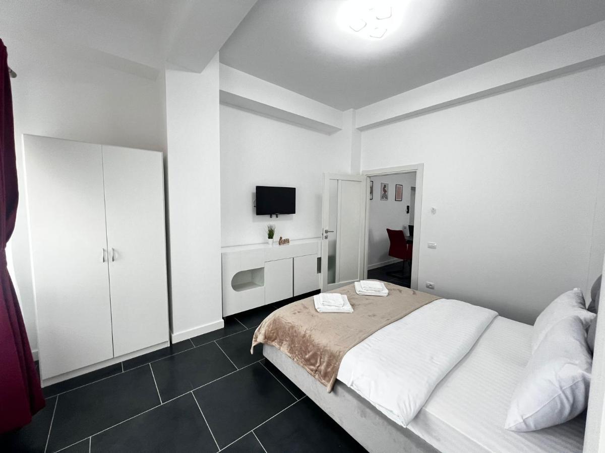 Luxury Cozy Apartments - City Center Сучеава Екстериор снимка