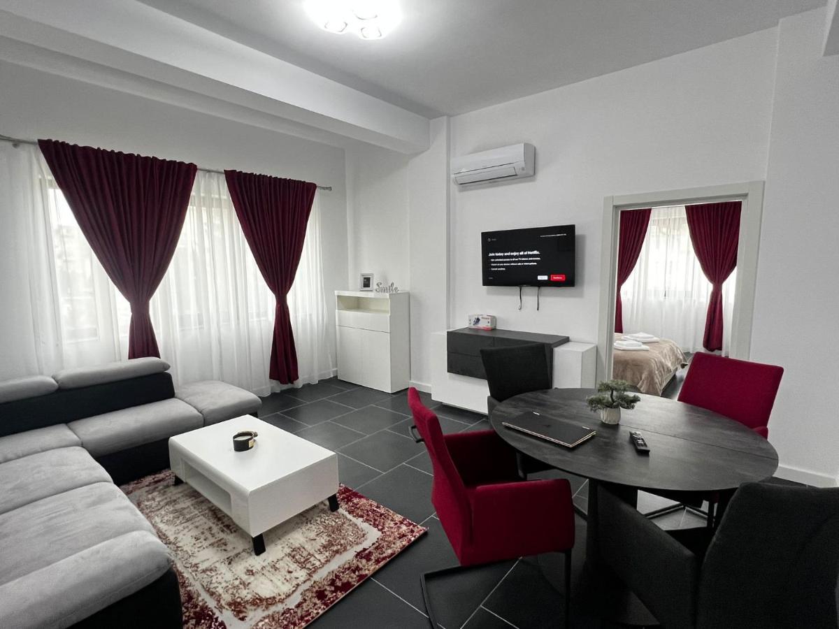 Luxury Cozy Apartments - City Center Сучеава Екстериор снимка