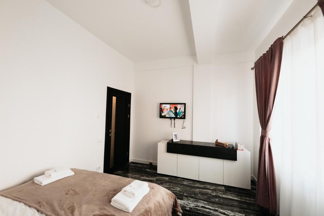 Luxury Cozy Apartments - City Center Сучеава Екстериор снимка